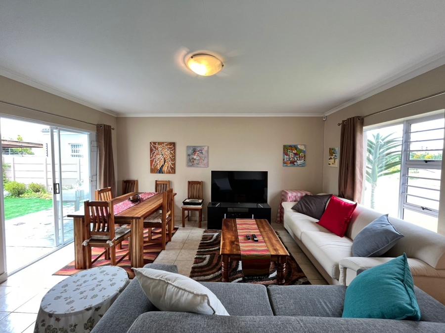 To Let 3 Bedroom Property for Rent in Zonnendal Western Cape